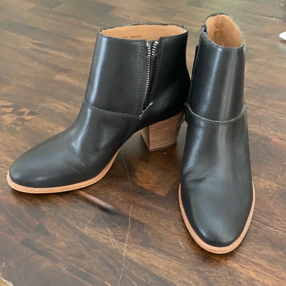 Madeweell black leather ankle boots, EUC sz6